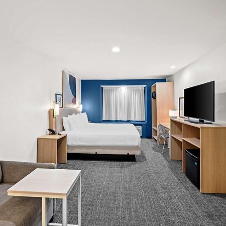 Spark By Hilton Sterling Dulles Airport Exterior photo