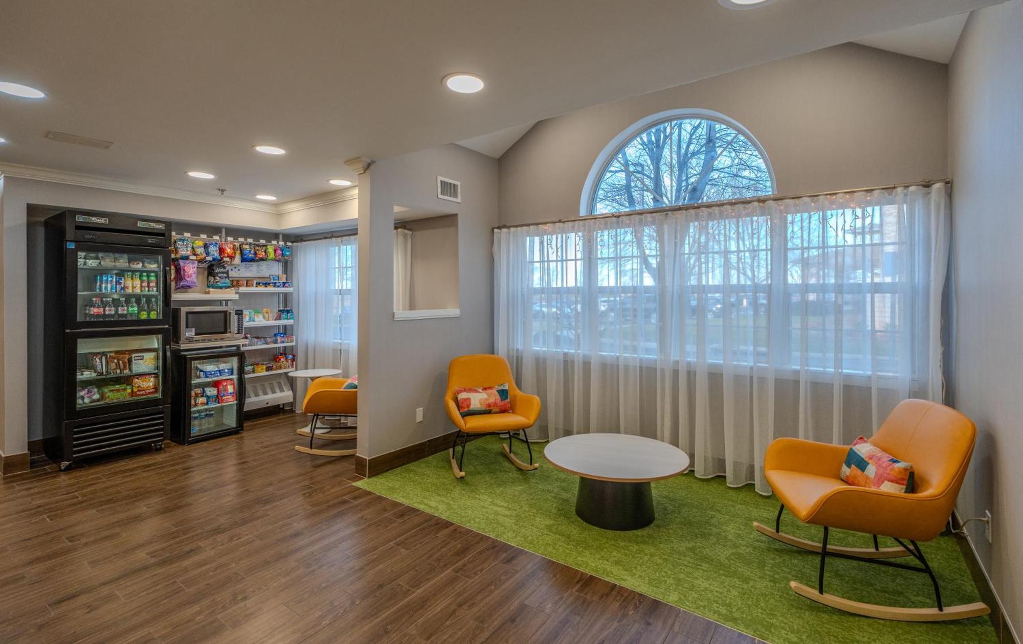 Spark By Hilton Sterling Dulles Airport Exterior photo