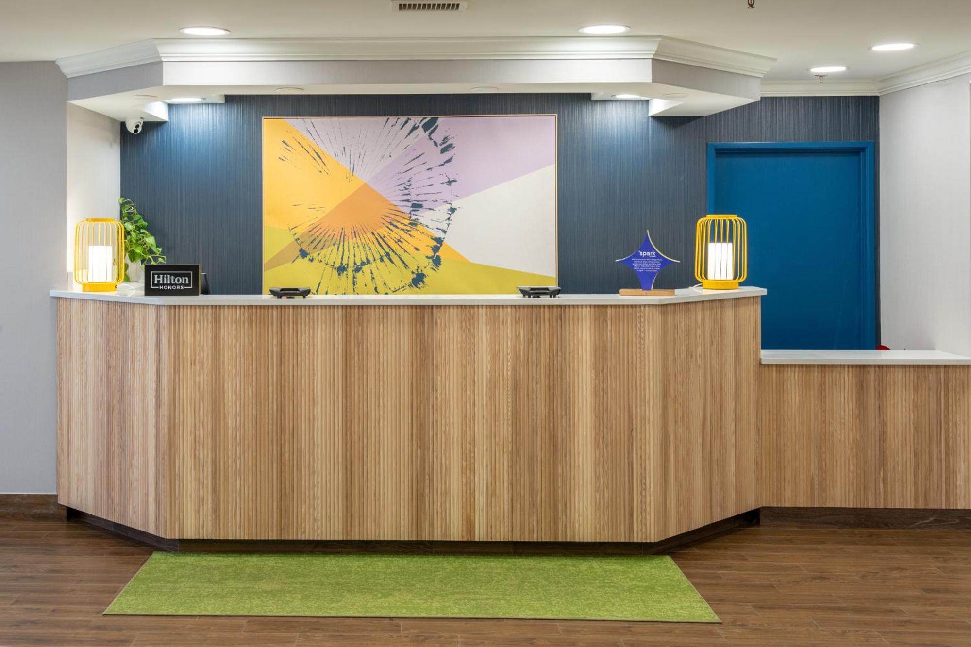 Spark By Hilton Sterling Dulles Airport Exterior photo