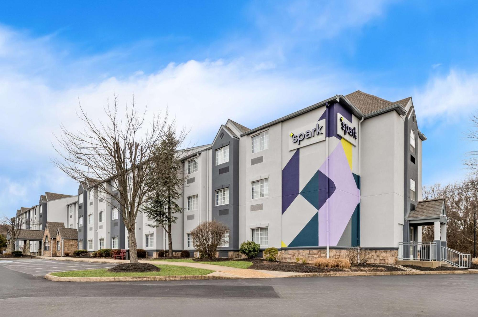 Spark By Hilton Sterling Dulles Airport Exterior photo